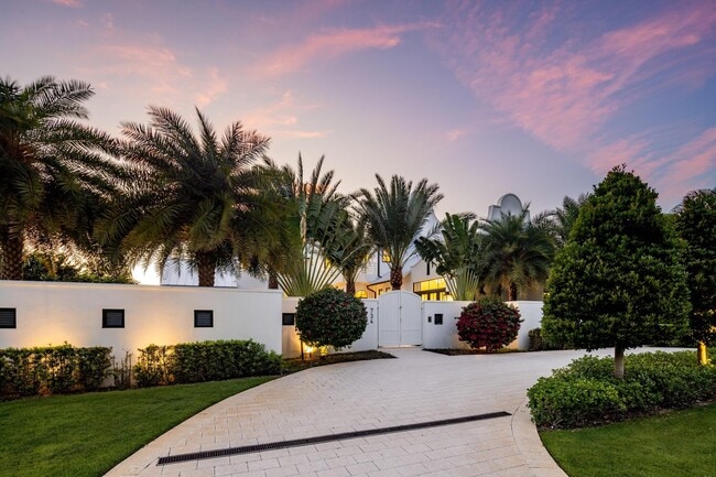 734 S Ocean Blvd in Delray Beach, FL - Building Photo - Building Photo