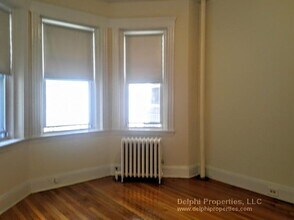 1197 Boylston St, Unit 2 in Boston, MA - Foto de edificio - Building Photo