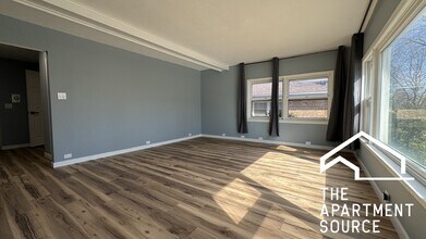 5536 W Windsor Ave, Unit 1 in Chicago, IL - Building Photo - Building Photo