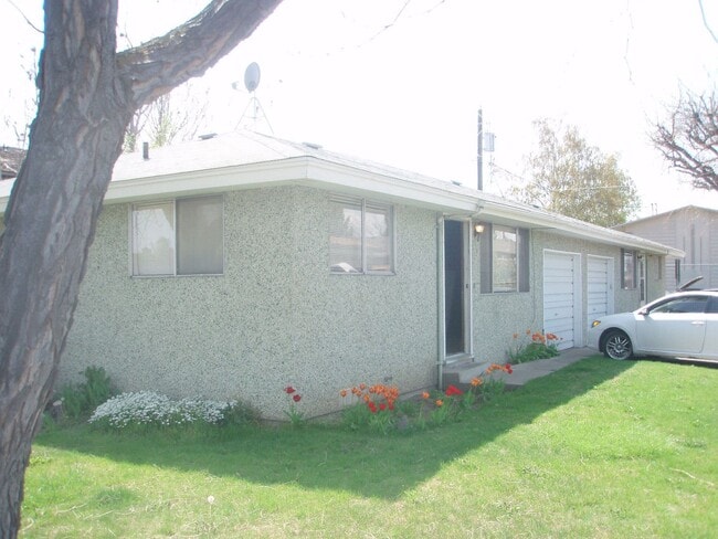 property at 1000 S 41st Ave