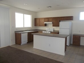 9530 Crooked Wood Ave in Las Vegas, NV - Building Photo - Building Photo