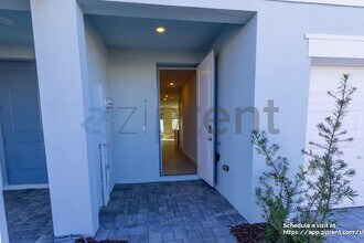 458 Salisbury Cir in Fort Pierce, FL - Foto de edificio - Building Photo