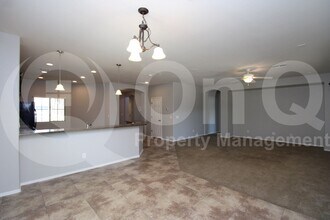 2749 E Rakestraw Ln in Gilbert, AZ - Building Photo - Building Photo