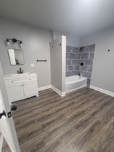 813 S 9th St in Camden, NJ - Building Photo - Building Photo