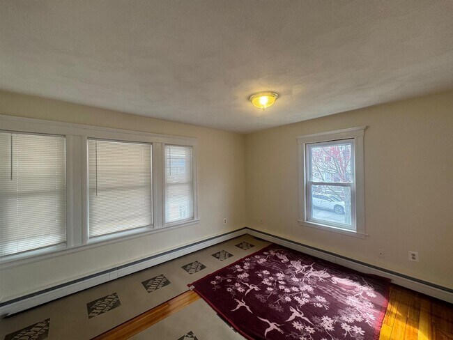 31 Harold St in Medford, MA - Building Photo - Building Photo