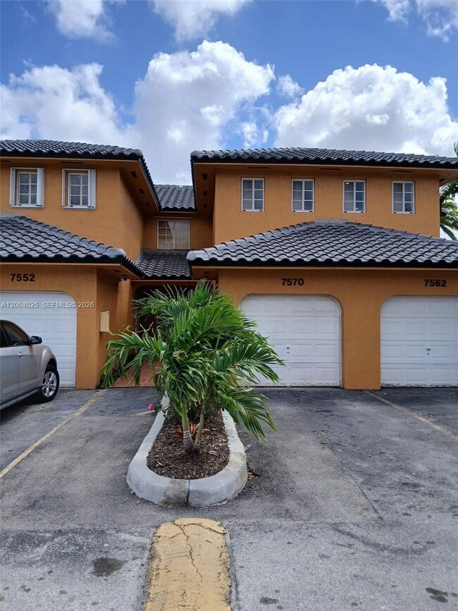7570 NW 176th Terrace in Hialeah, FL - Building Photo - Building Photo