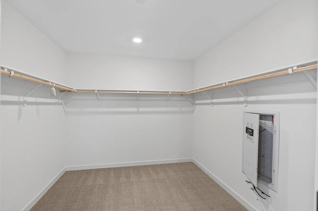 10156 Zane Way in Elk Grove, CA - Building Photo - Building Photo