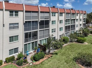 220 Santa Maria St, Unit 240 in Venice, FL - Building Photo - Building Photo