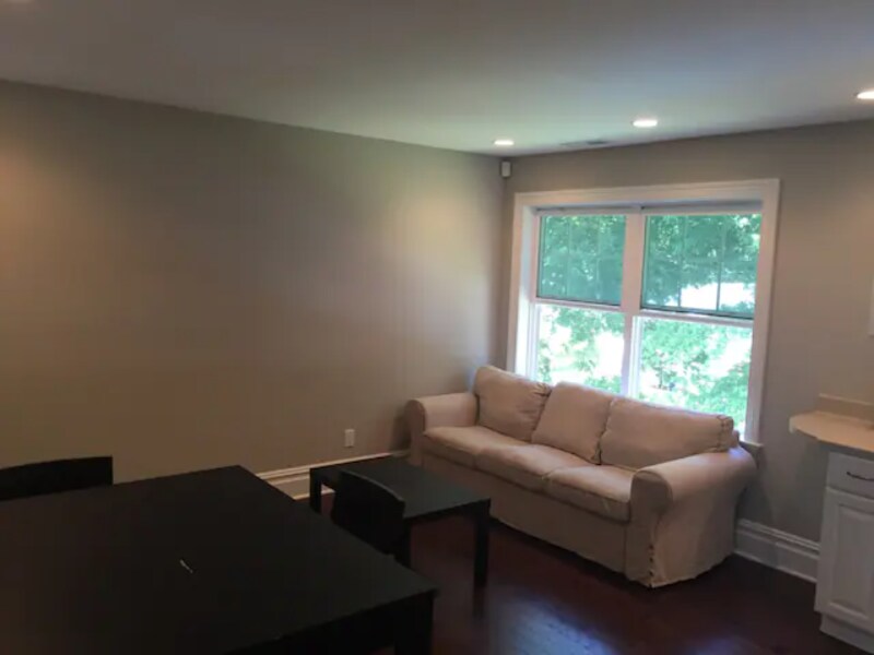 1300 Hope St-Unit -2 in Stamford, CT - Building Photo