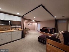 112 Holmes St, Unit Basement in Stafford, VA - Foto de edificio - Building Photo