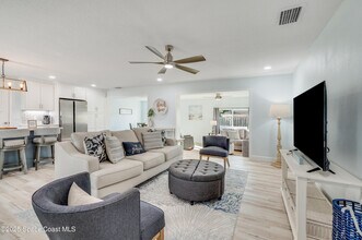 122 Poinsetta St in Indialantic, FL - Building Photo - Building Photo