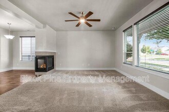 1764 W Heavy Timber Dr in Meridian, ID - Building Photo - Building Photo