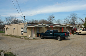 4913-4917 Peachtree Rd in Mesquite, TX - Foto de edificio - Building Photo