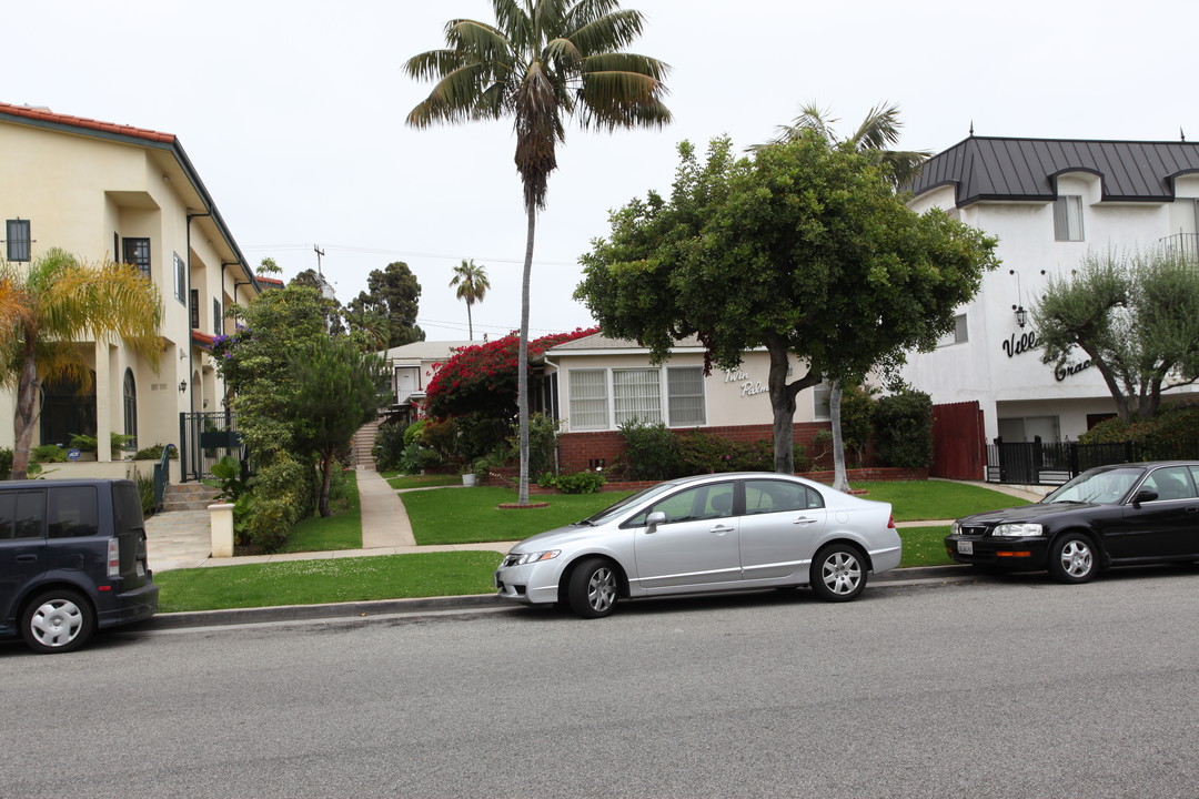 1031-1033 10th St in Santa Monica, CA - Building Photo