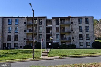 6135 Edsall Rd in Alexandria, VA - Building Photo - Building Photo