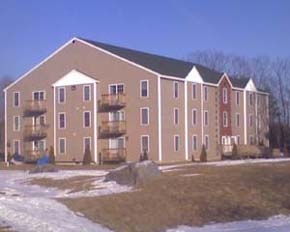 Welcome Home to Norway Plains in Rochester, NH - Building Photo - Building Photo