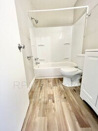 452 Britnie Ct photo'