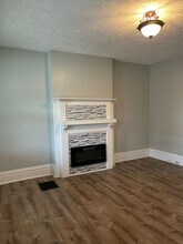 933 E Whittier St in Columbus, OH - Building Photo - Building Photo