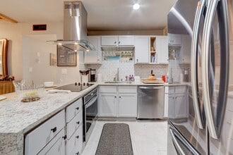 1739 S Peoria Ave in Tulsa, OK - Building Photo - Building Photo