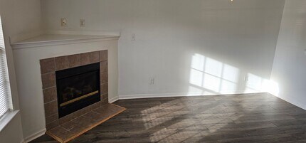 204 Fairwood Ct in Jacksonville, NC - Building Photo - Building Photo