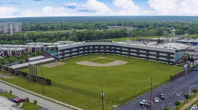 Stadium Lofts & Flats in Indianapolis, IN - Foto de edificio - Building Photo