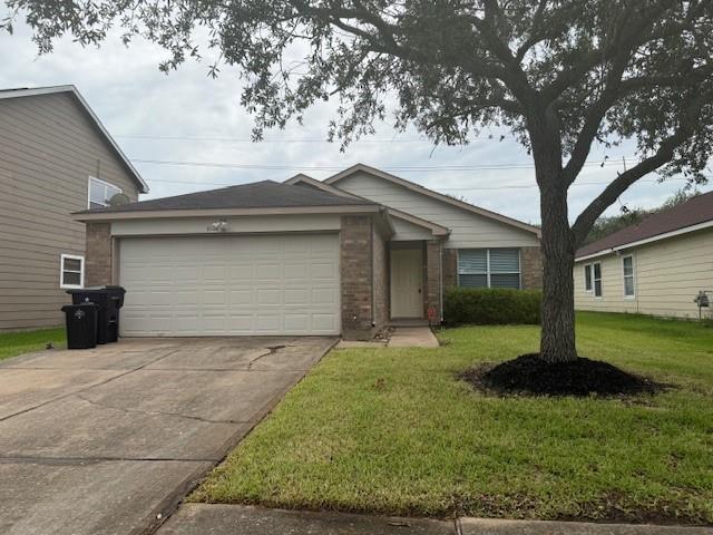 8122 Farthing Ln in Rosharon, TX - Building Photo