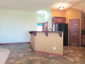 329 Madison Pl Dr in Moore, OK - Building Photo - Building Photo