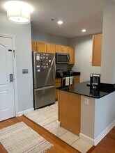 52 Lawrence Dr in Lowell, MA - Building Photo - Building Photo
