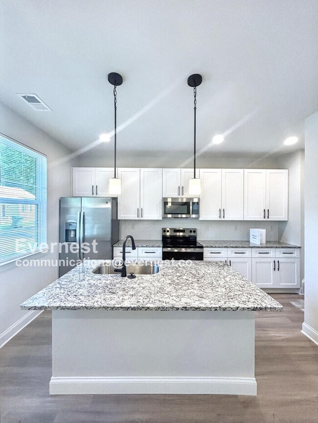 103 Webb St in Mount Holly, NC - Building Photo - Building Photo