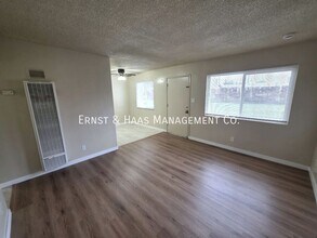 9119 Rose St in Bellflower, CA - Foto de edificio - Building Photo