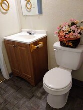 113 Lawton St, Unit 2 in San Antonio, TX - Building Photo - Building Photo