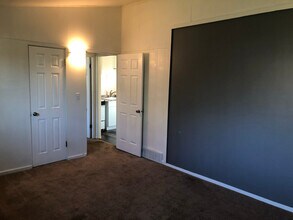 2202 Fargo Ave in Spirit Lake, IA - Foto de edificio - Building Photo