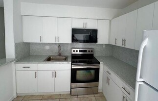 1451 SW 46th Ave in Fort Lauderdale, FL - Building Photo
