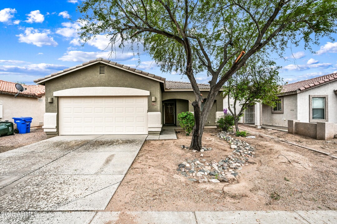 6417 W Elwood St in Phoenix, AZ - Building Photo