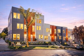 Alcove Spring Park - Modern Cozy Studio Apartments in First Hill in Seattle, WA - Foto de edificio - Building Photo