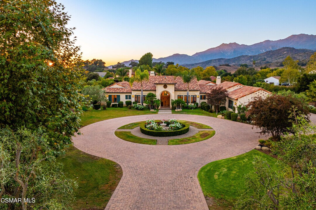 12751 MacDonald Dr in Ojai, CA - Foto de edificio