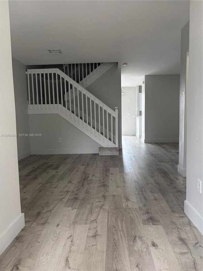 10947 NW 79th St in Miami, FL - Building Photo - Building Photo