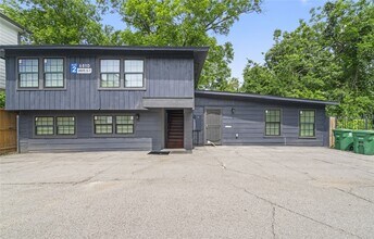 6810 Del Rio St in Houston, TX - Foto de edificio - Building Photo