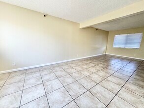 13214 Cordray Ave in Hawthorne, CA - Building Photo - Building Photo