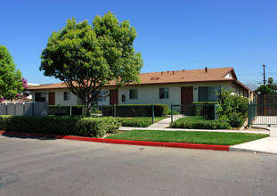 1240 W Stoneridge Ct in Ontario, CA - Building Photo - Building Photo