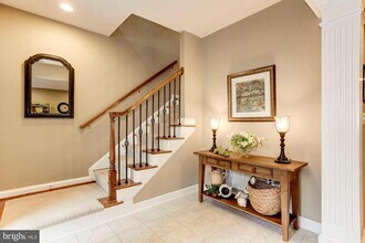 24960 Castleton Dr in Chantilly, VA - Building Photo - Building Photo