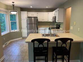 388 Maple Ave in Saratoga Springs, NY - Building Photo - Building Photo