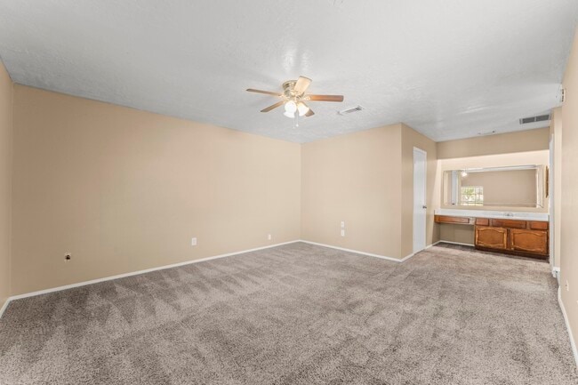 17219 Camberwell Green Ln