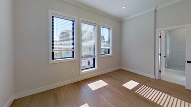 18-18 Highgate St in Boston, MA - Building Photo - Building Photo