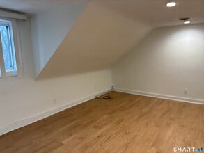 14 Thill St in West Haven, CT - Building Photo - Building Photo