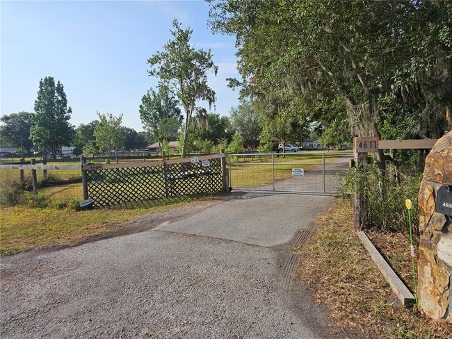 4609 Miley Rd in Plant City, FL - Building Photo - Building Photo