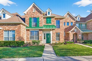 17719 Brair Arbor in Houston, TX - Building Photo