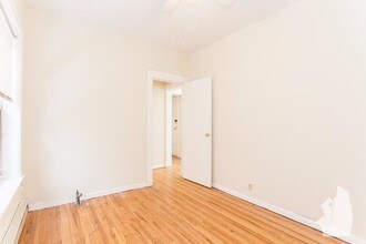 622.5 W Barry Ave in Chicago, IL - Building Photo - Building Photo