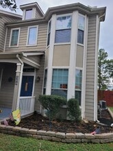 23619 Twisting Falls Drive in Spring, TX - Foto de edificio - Building Photo