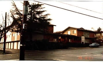 Colonial Garden Apartments in Tukwila, WA - Foto de edificio - Other